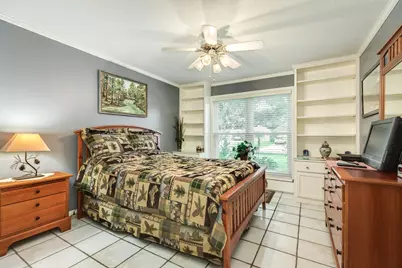 803 W Peach Hollow Circle, Pearland, TX 77584 - Photo 17