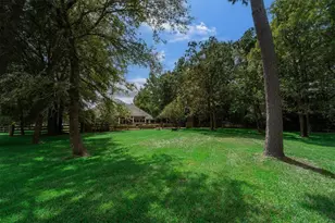 9135 Grand Lake Estates Dr, Montgomery, TX 77316 - Photo 37
