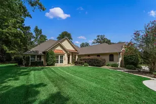 9135 Grand Lake Estates Dr, Montgomery, TX 77316 - Photo 3