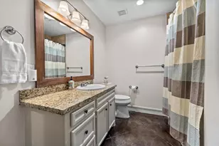 9135 Grand Lake Estates Dr, Montgomery, TX 77316 - Photo 29