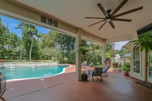 9135 Grand Lake Estates Dr, Montgomery, TX 77316 - Photo 31