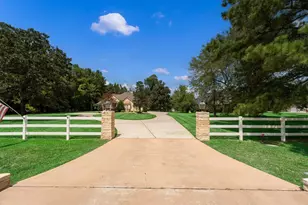 9135 Grand Lake Estates Dr, Montgomery, TX 77316 - Photo 39