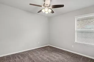 4014 Emperor Valley Ln, Baytown, TX 77521 - Photo 15