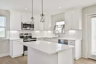 2118 103rd St, Galveston, TX 77554 - Photo 11