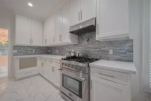 9534 Irby St, Houston, TX 77088 - Photo 11