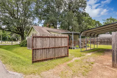 109 Oxford Street, Tomball, TX 77375 - Photo 25