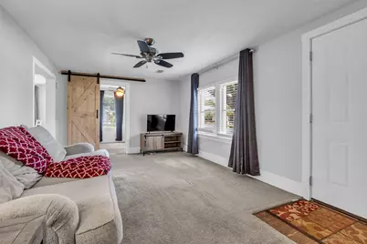 109 Oxford Street, Tomball, TX 77375 - Photo 7