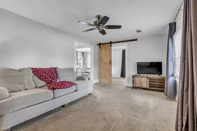 109 Oxford Street, Tomball, TX 77375 - Photo 5