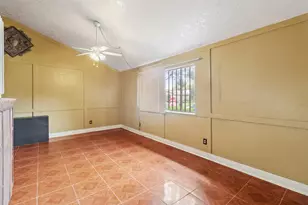 8618 Apothecary Ln, Houston, TX 77064 - Photo 5