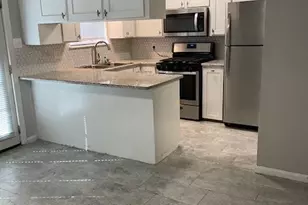 407 W Semands St, Conroe, TX 77301 - Photo 13