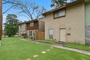 407 W Semands St, Conroe, TX 77301 - Photo 7