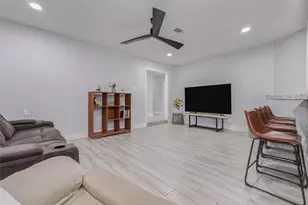 1210 Wilma Lois Ave, Pasadena, TX 77502 - Photo 9