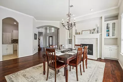 2411 Lakeway Drive, Friendswood, TX 77546 - Photo 9