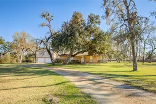 411 County Rd 912A, Brazoria, TX 77422 - Photo 3