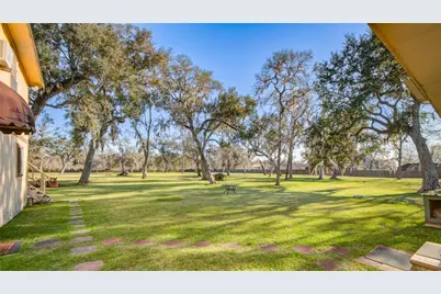 411 County Road 912A, Brazoria, TX 77422 - Photo 29