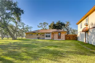 411 County Rd 912A, Brazoria, TX 77422 - Photo 29
