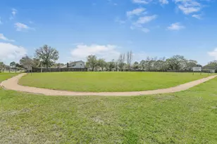 3615 Mayfield Oaks Ln, Houston, TX 77088 - Photo 43