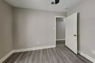 12706 Pantano Drive, Houston, TX 77065 - Photo 19