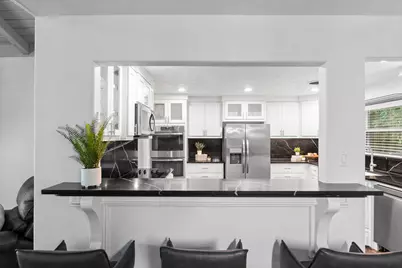 910 Imperial Lane, Houston, TX 77336 - Photo 9