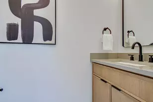 737 W 21st St, Houston, TX 77008 - Photo 25