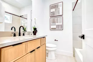 737 W 21st St, Houston, TX 77008 - Photo 31