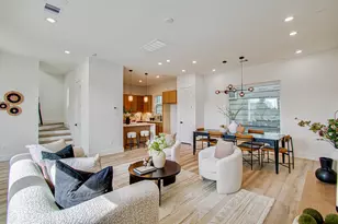 737 W 21st St, Houston, TX 77008 - Photo 13
