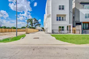 737 W 21st St, Houston, TX 77008 - Photo 5