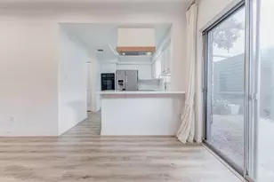 10720 Briar Forest Dr, Houston, TX 77042 - Photo 7