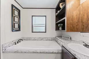 300 County Rd 3554, Cleveland, TX 77327 - Photo 17