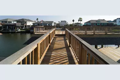 557 Pompano Street, Hitchcock, TX 77563 - Photo 9