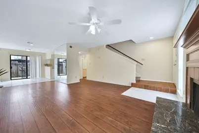 9901 Sharpcrest Street #H4, Houston, TX 77036 - Photo 5