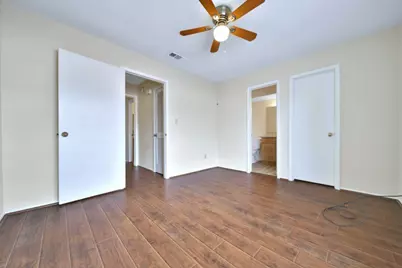 9901 Sharpcrest Street #H4, Houston, TX 77036 - Photo 17