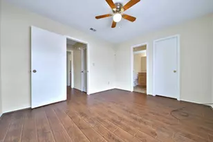9901 Sharpcrest St, Houston, TX 77036 - Photo 17