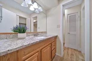 9901 Sharpcrest St, Houston, TX 77036 - Photo 15