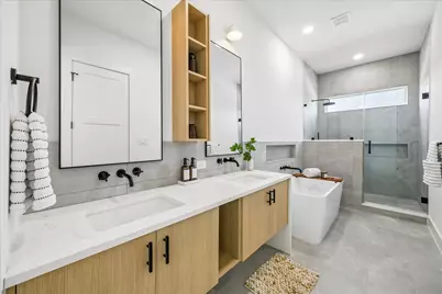 1423 E 36th Street, Houston, TX 77022 - Photo 15