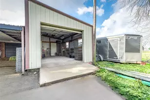 1619 Cr 387 -Marilyn St, Alvin, TX 77511 - Photo 5