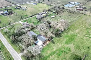 1619 Cr 387 -Marilyn St, Alvin, TX 77511 - Photo 47