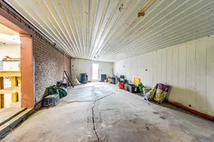 1619 Cr 387 -Marilyn St, Alvin, TX 77511 - Photo 35