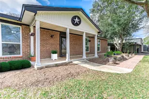 1619 Cr 387 -Marilyn St, Alvin, TX 77511 - Photo 3