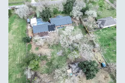 1619 Cr 387 -Marilyn St, Alvin, TX 77511 - Photo 47