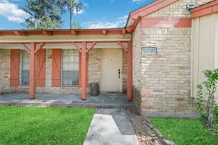 26902 Maplewood Dr, Oak Ridge North, TX 77386 - Photo 3