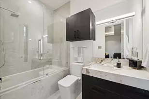 7 Lana Ln, Houston, TX 77027 - Photo 47