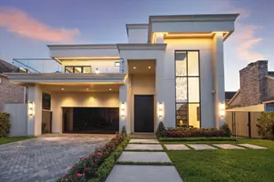 7 Lana Ln, Houston, TX 77027 - Photo 1