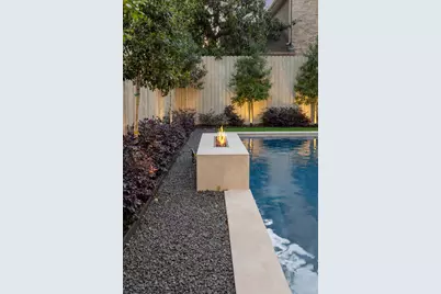 7 Lana Lane, Houston, TX 77027 - Photo 19