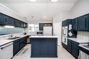 2524 Hadley Cir, Sugar Land, TX 77478 - Photo 13