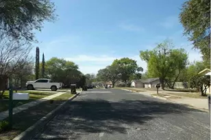 6035 Little Brandywine Crk, San Antonio, TX 78233 - Photo 5