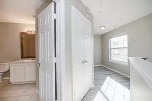 4624 Larkspur St, Houston, TX 77051 - Photo 37