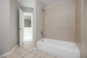 4624 Larkspur St, Houston, TX 77051 - Photo 39