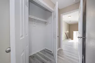 4624 Larkspur St, Houston, TX 77051 - Photo 29