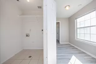 4624 Larkspur St, Houston, TX 77051 - Photo 35